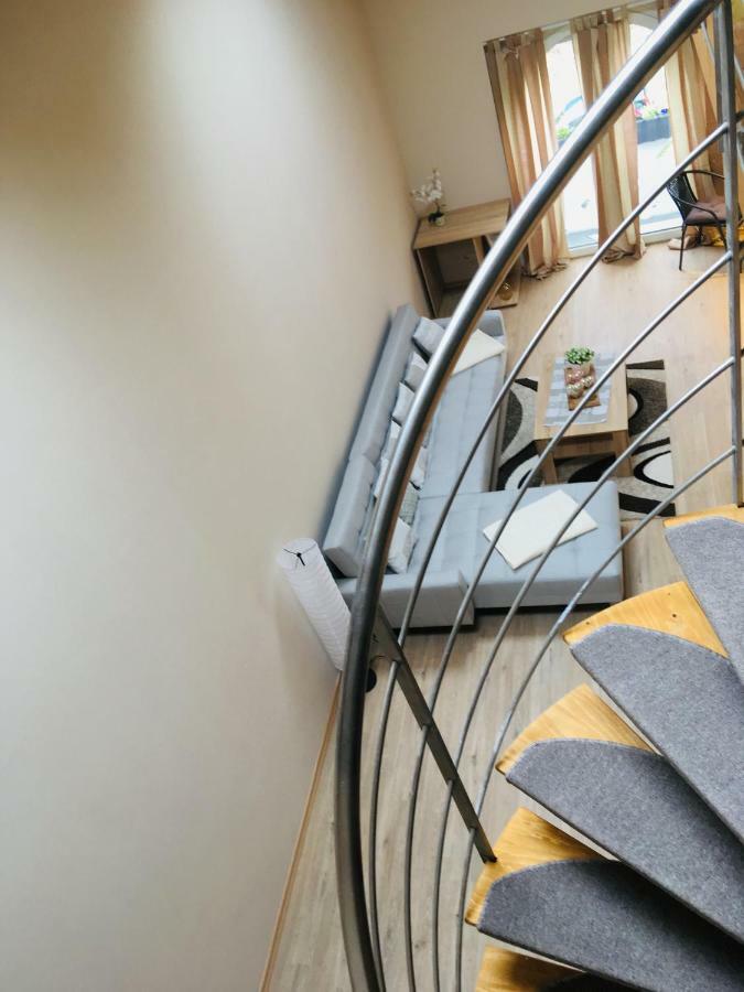 Ferienwohnung Am Nuerburgring/Wintersport Arft Acht エクステリア 写真