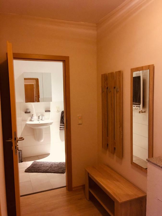 Ferienwohnung Am Nuerburgring/Wintersport Arft Acht エクステリア 写真